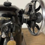 Singer 15 Detail